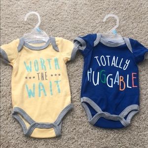 2 New Baby Onsie 0-3months